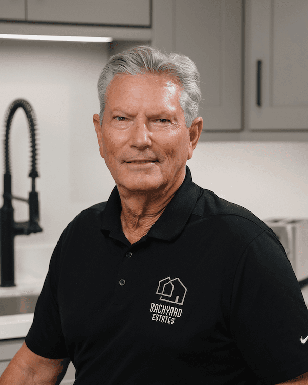 Portrait image of Dusty Gravatt