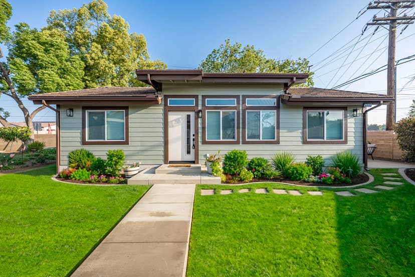 Thumbnail image of a property