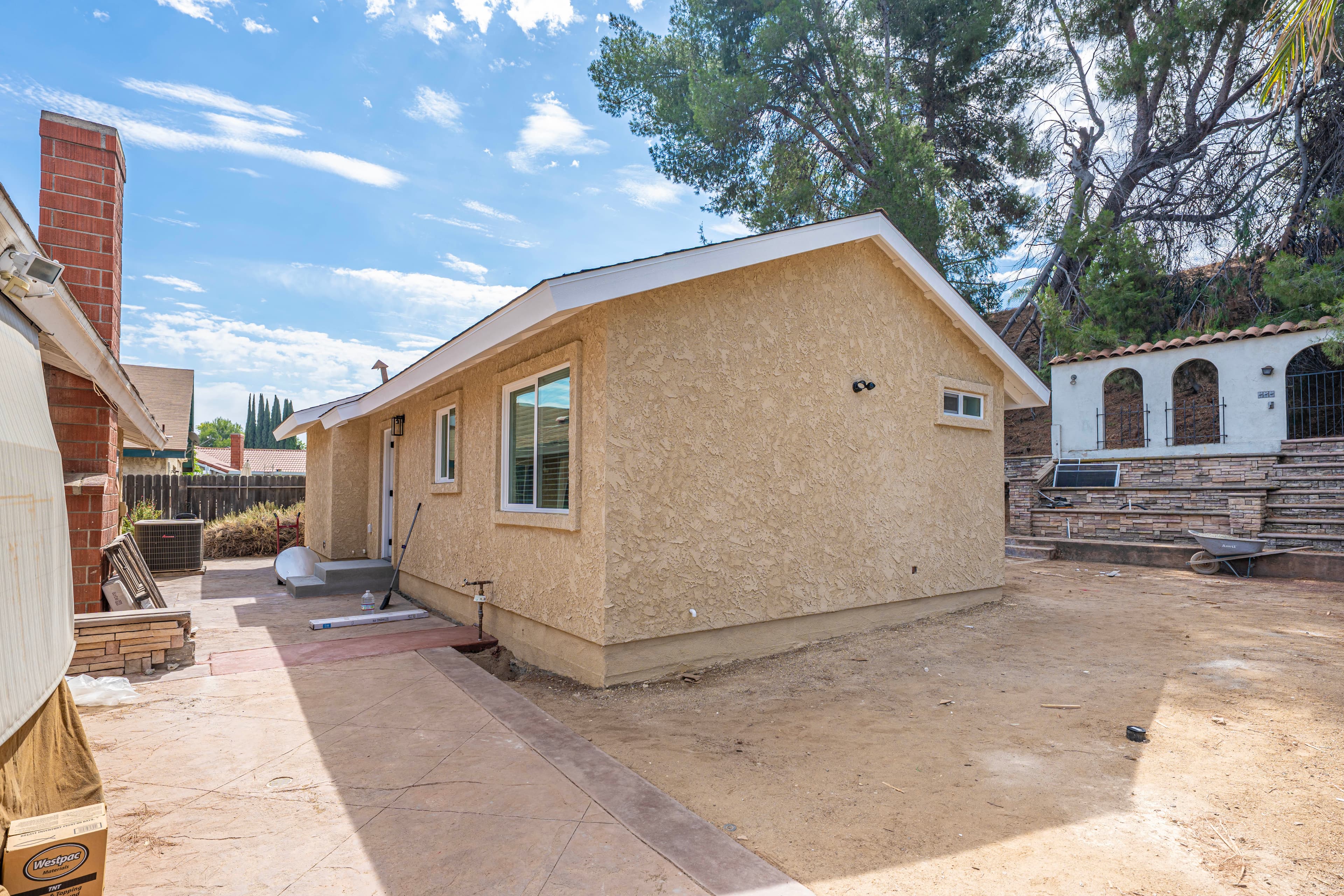 Cabinets & Countertops