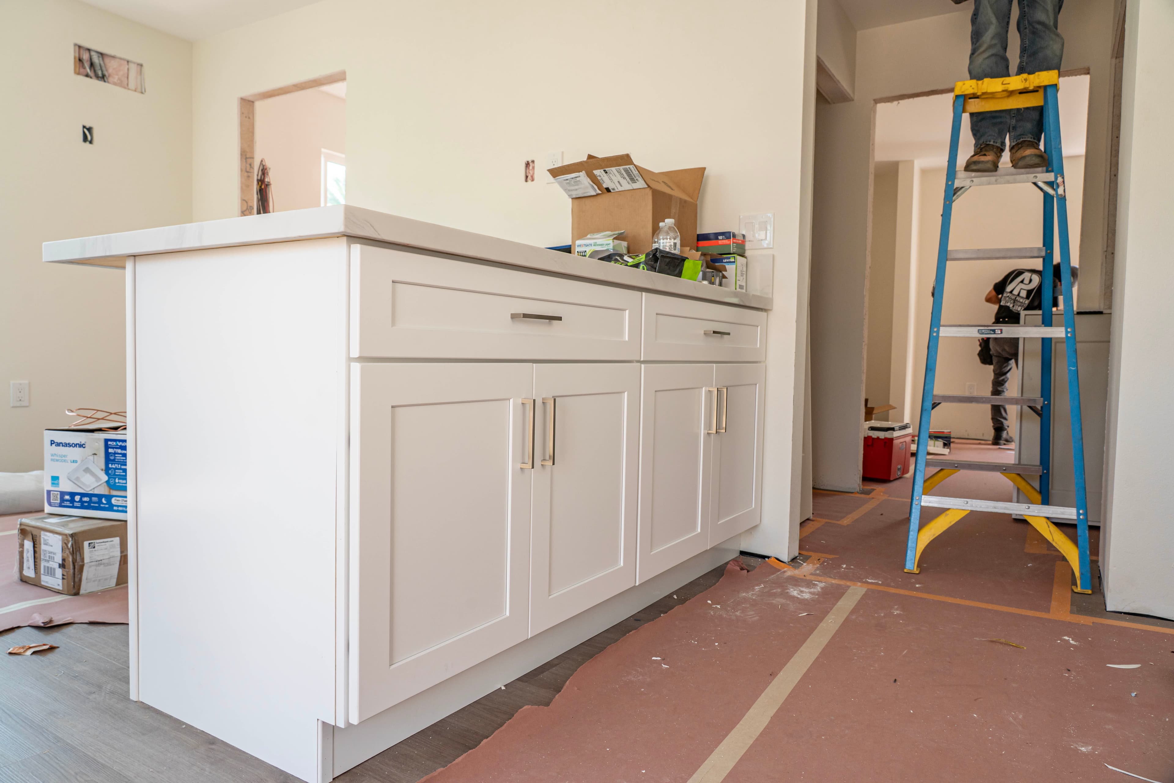 Cabinets & Countertops
