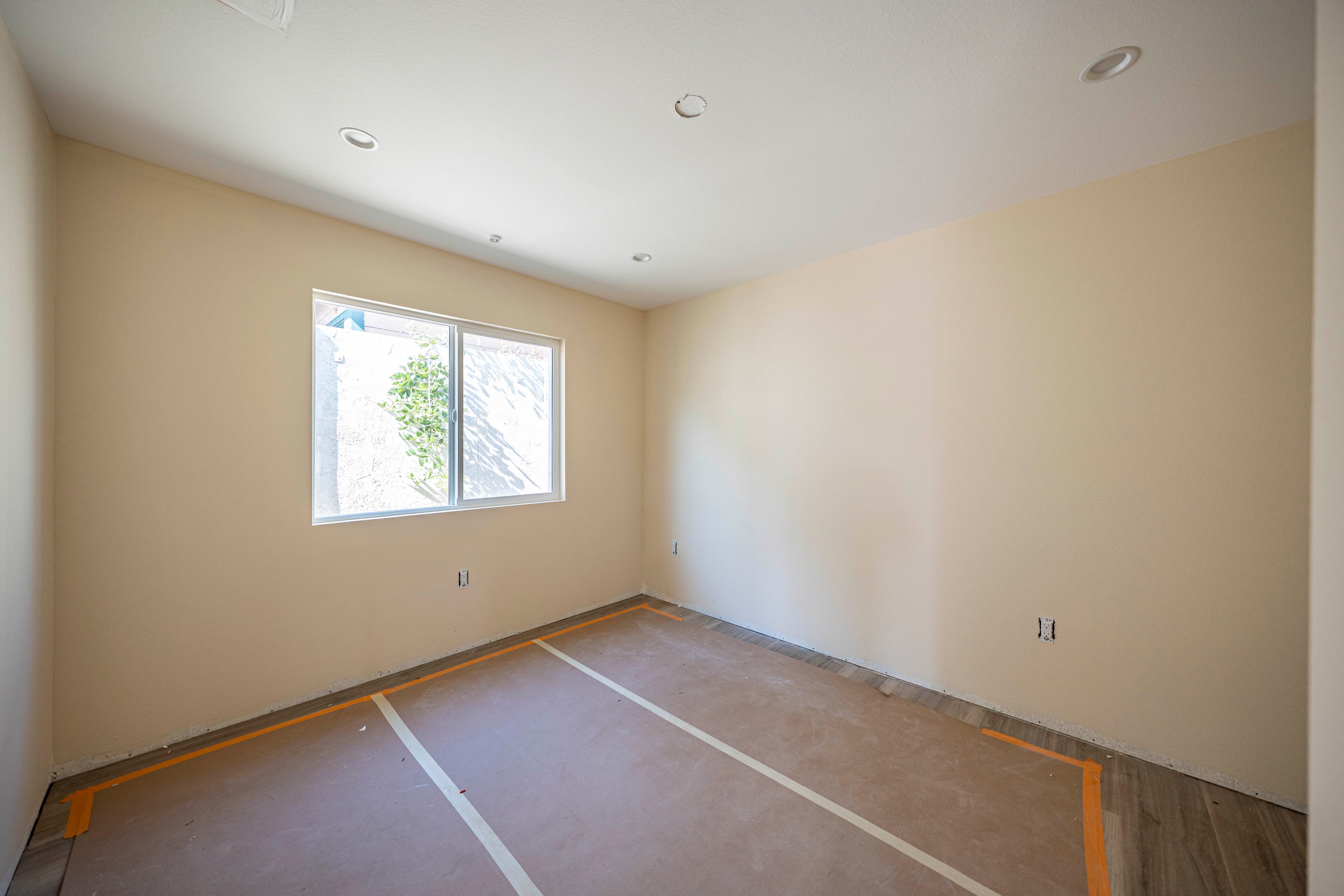 Interior Paint & Flooring