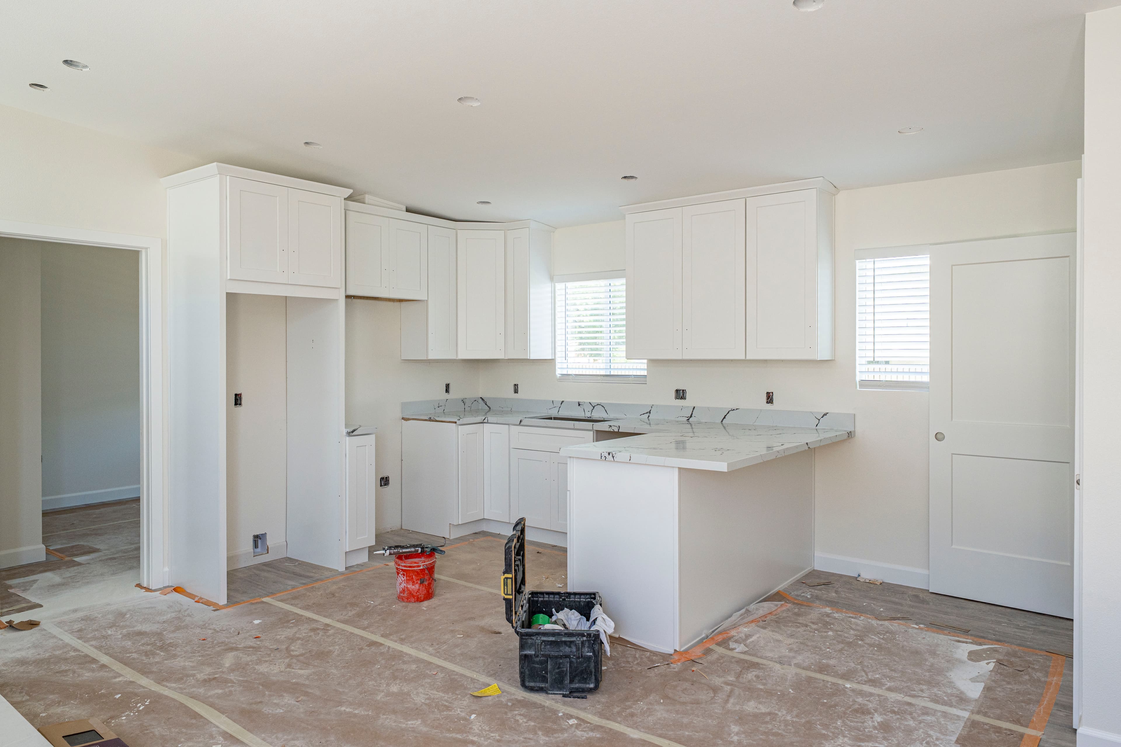 Cabinets & Countertops